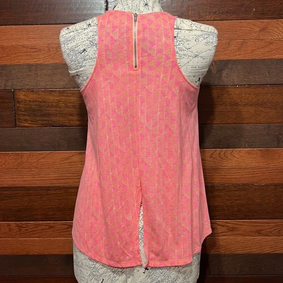 American Eagle Outfitters Crew Neck Two Toned Pink Tank Top - Picture 6 of 8